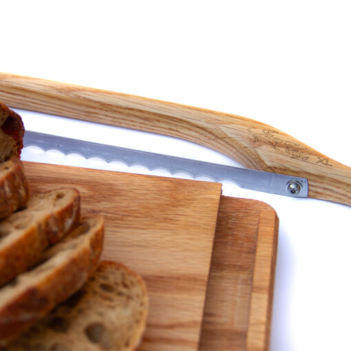 Oak JonoKnife Compact breadboard with sliced bread & knife